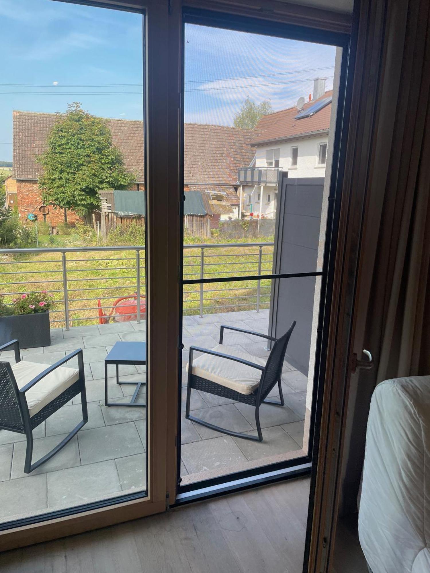 Modernes & Gepflegtes Hotelzimmer Mit Kueche! Bernstadt (Alb-Donau) Exterior foto